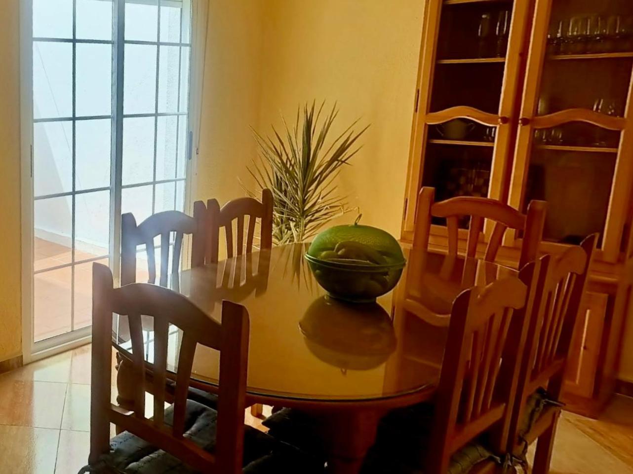 Chalet Adosado Con Azotea Andaluza Y Patio, Junto A La Playa Isola Cristina Esterno foto